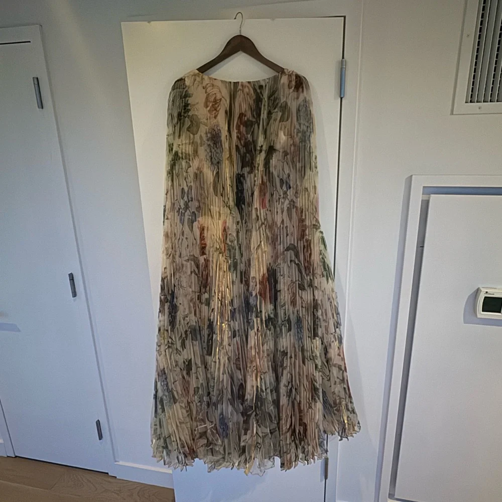 Oscar de la Renta Floral Maxi Dress - Multicolor - Picture 5 of 10